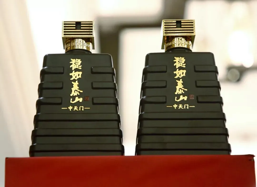 疫情之下“稳如开元游戏大厅app”，，开元游戏大厅app酒业交出半年优异效果单_开元游戏大厅app|稳如开元游戏大厅app|五岳独尊|开元游戏大厅app特曲|酒神酒仙|金开元游戏大厅app|年份小窖